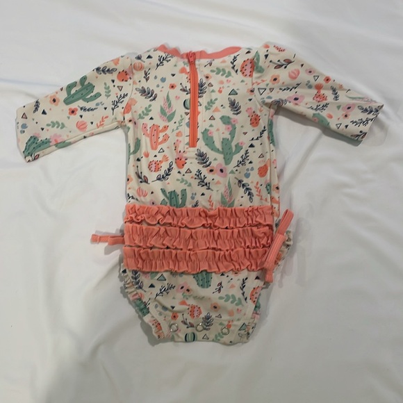 EUC Bundle of 6 Ruffle Butts Swimsuits 0-3M - Picture 7 of 13